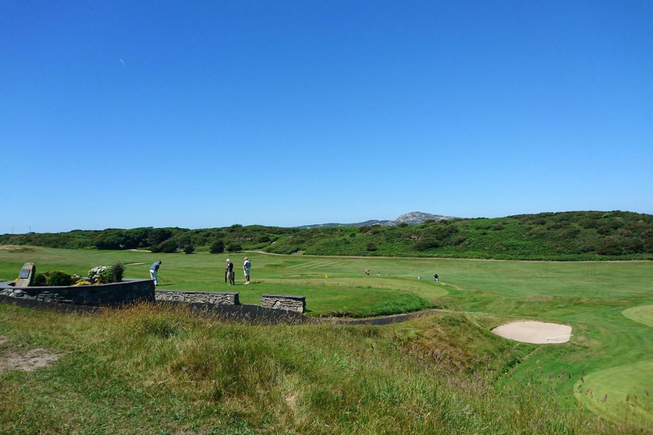 Swn Y Nant Villa Holyhead Buitenkant foto